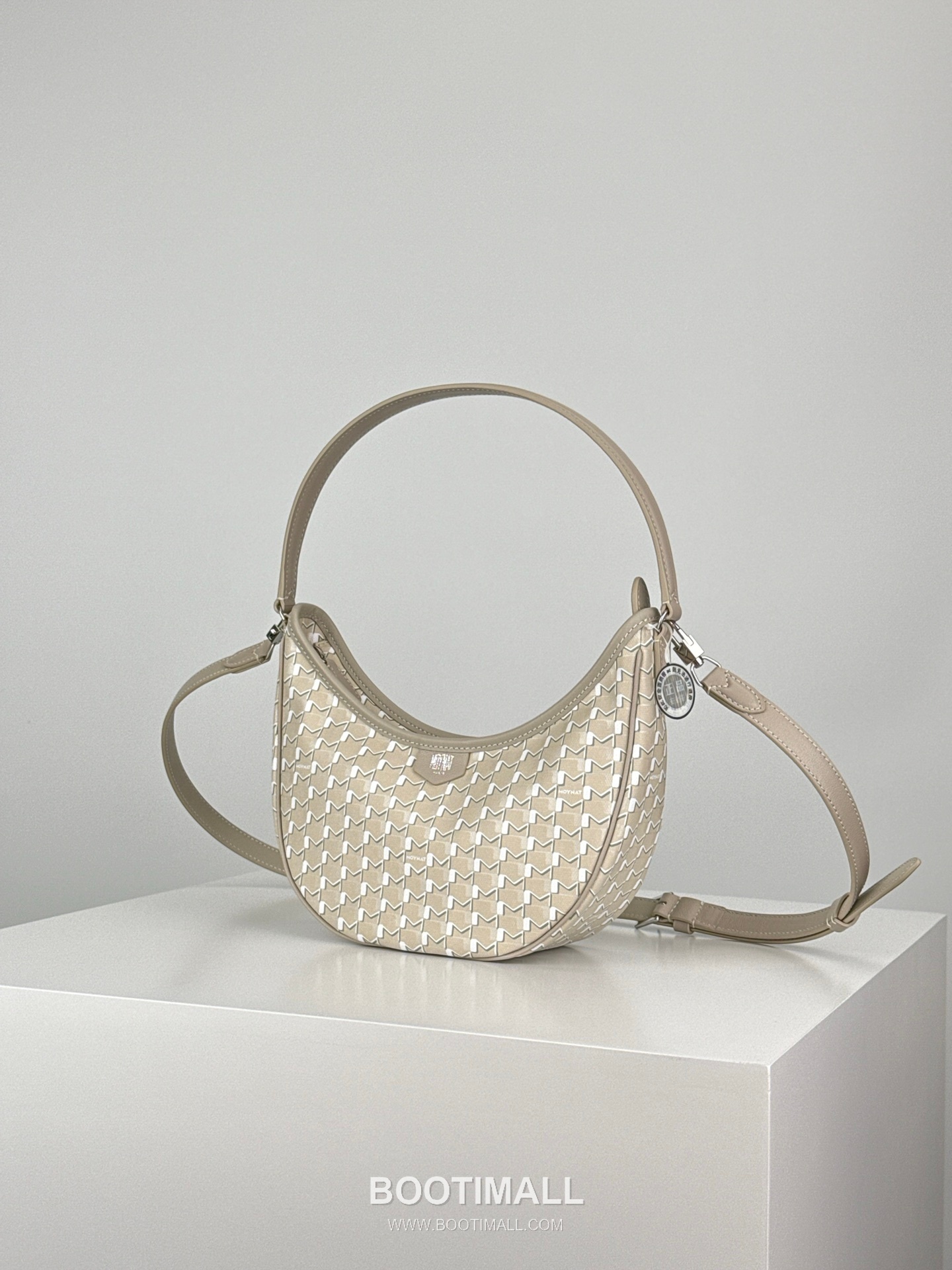 MOYNAT Moon Bag 모이나 문백 호보백 25cm 3