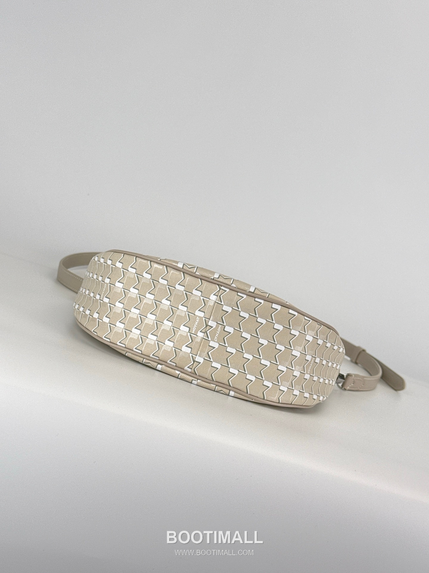 MOYNAT Moon Bag 모이나 문백 호보백 25cm 5