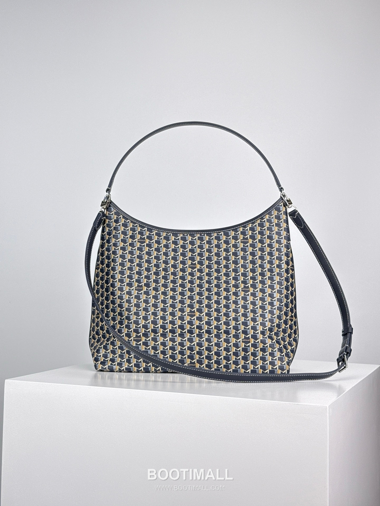 MOYNAT M Canvas Hobo Bag 모이나 M 캔버스 호보백 32cm 2