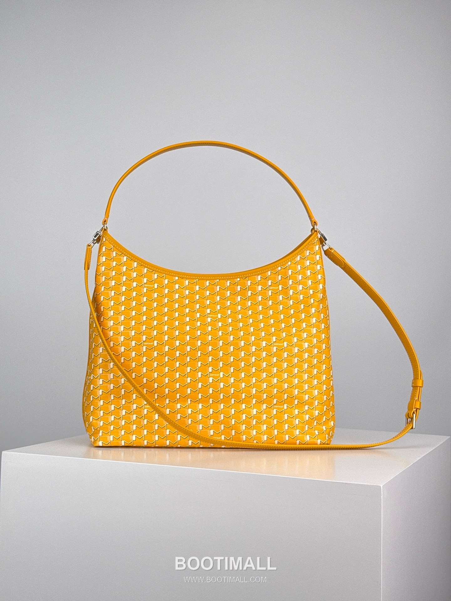 MOYNAT M Canvas Hobo Bag 모이나 M 캔버스 호보백 32cm 2