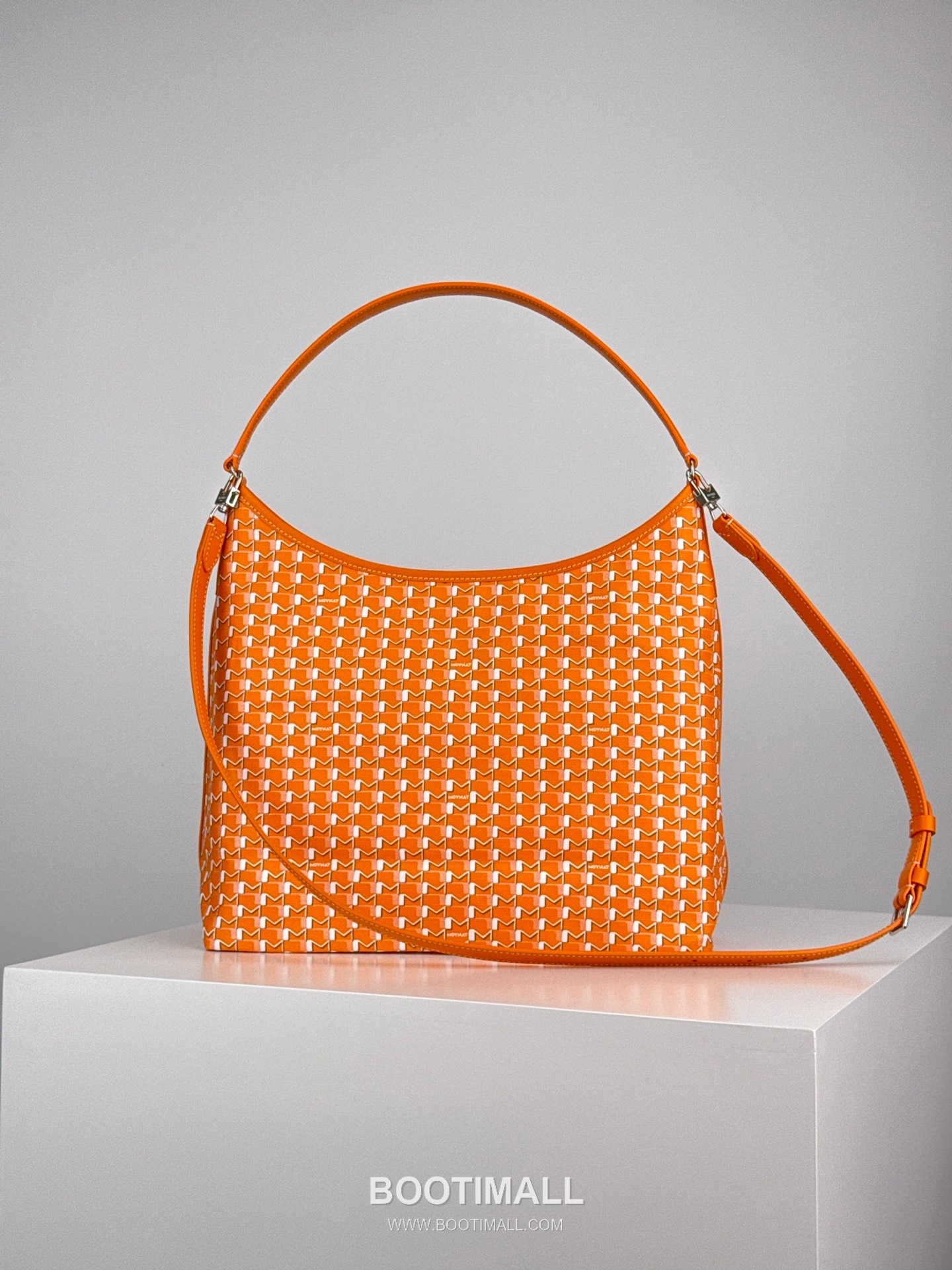 MOYNAT M Canvas Hobo Bag 모이나 M 캔버스 호보백 32cm 2