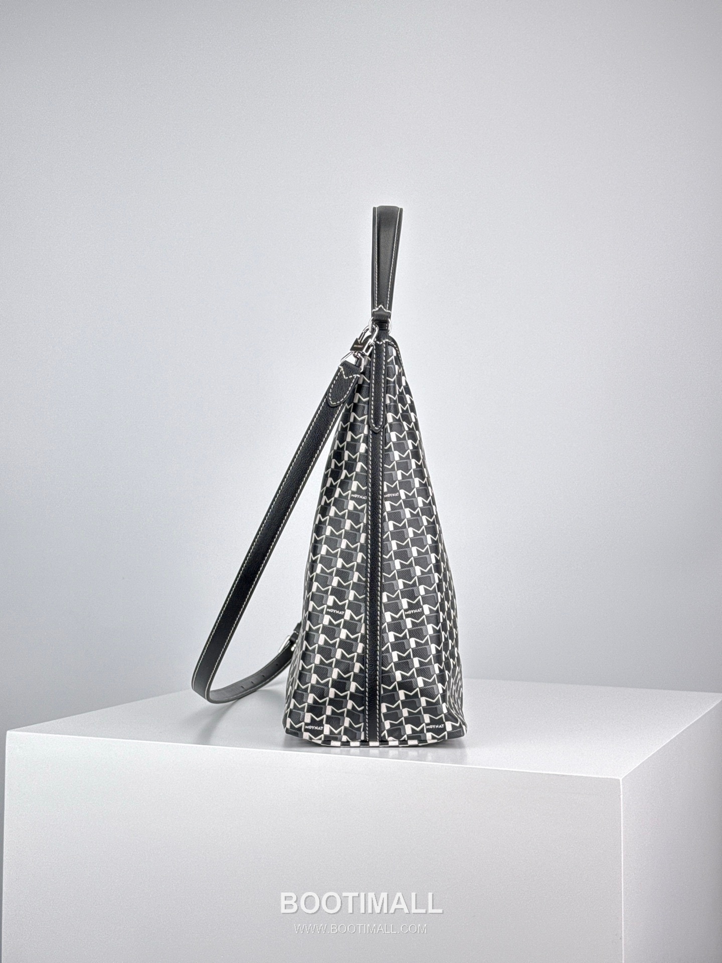 MOYNAT M Canvas Hobo Bag 모이나 M 캔버스 호보백 32cm 4