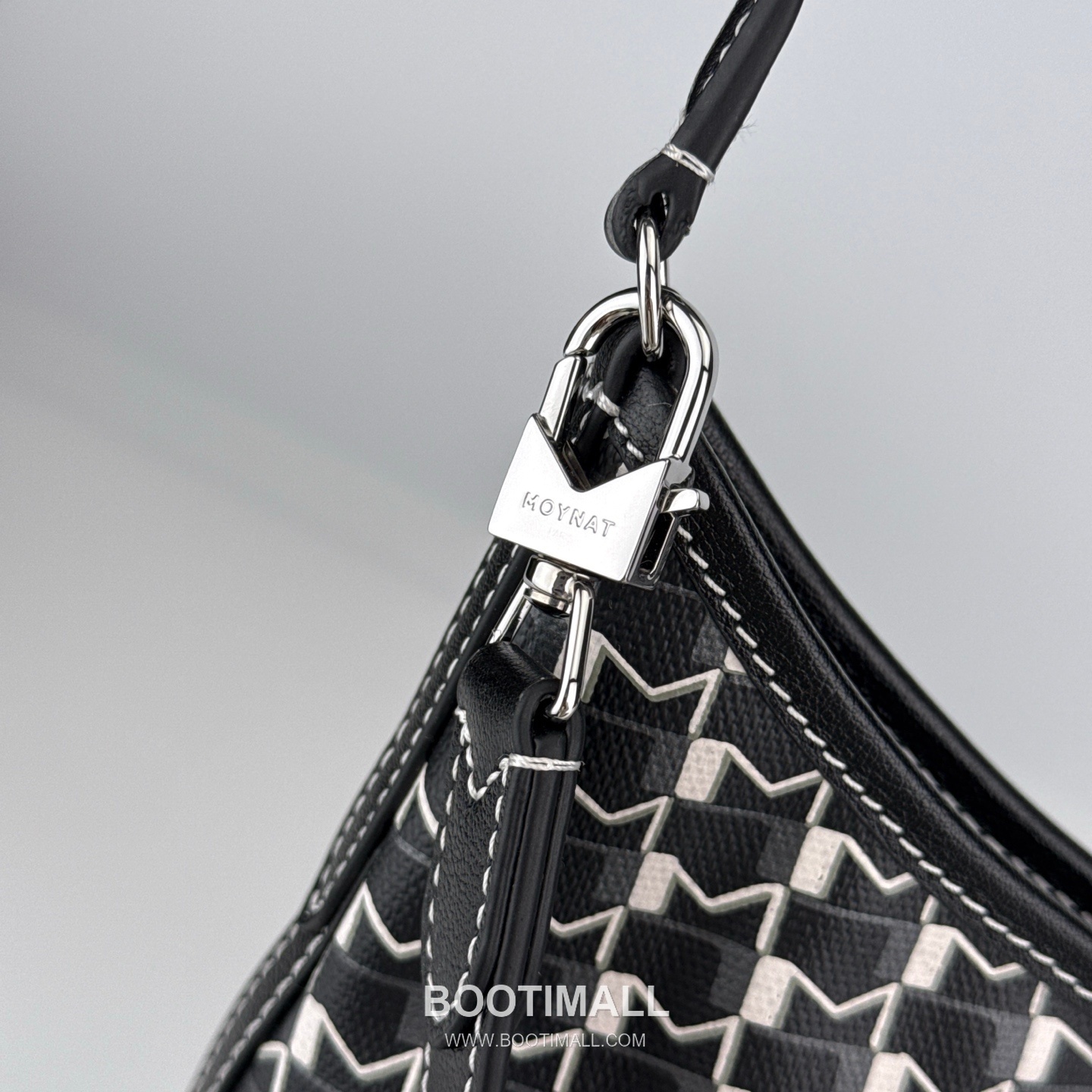 MOYNAT M Canvas Hobo Bag 모이나 M 캔버스 호보백 32cm 9