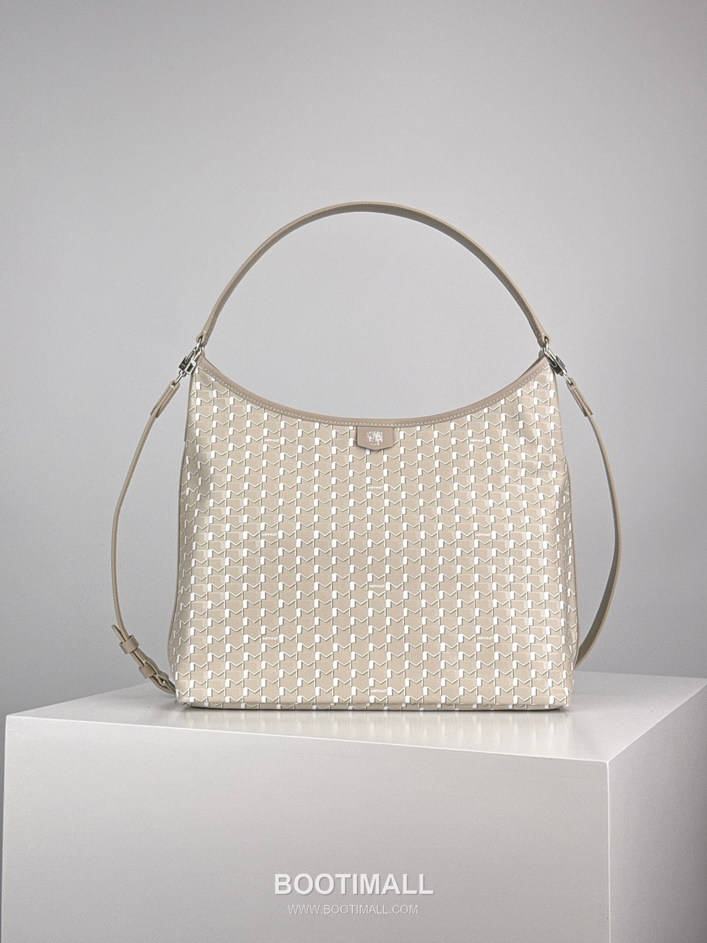 MOYNAT M Canvas Hobo Bag 모이나 M 캔버스 호보백 32cm 1