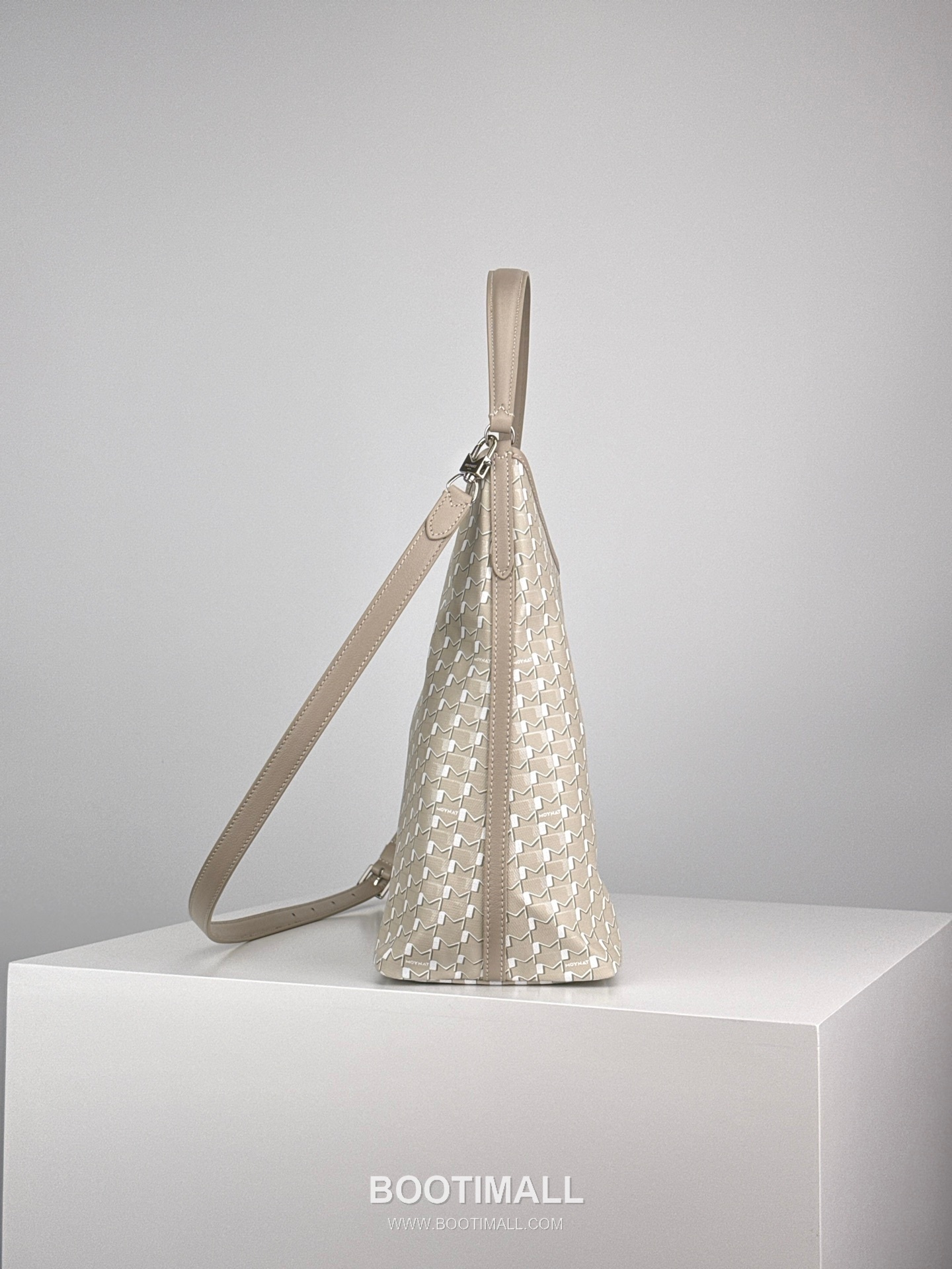 MOYNAT M Canvas Hobo Bag 모이나 M 캔버스 호보백 32cm 4