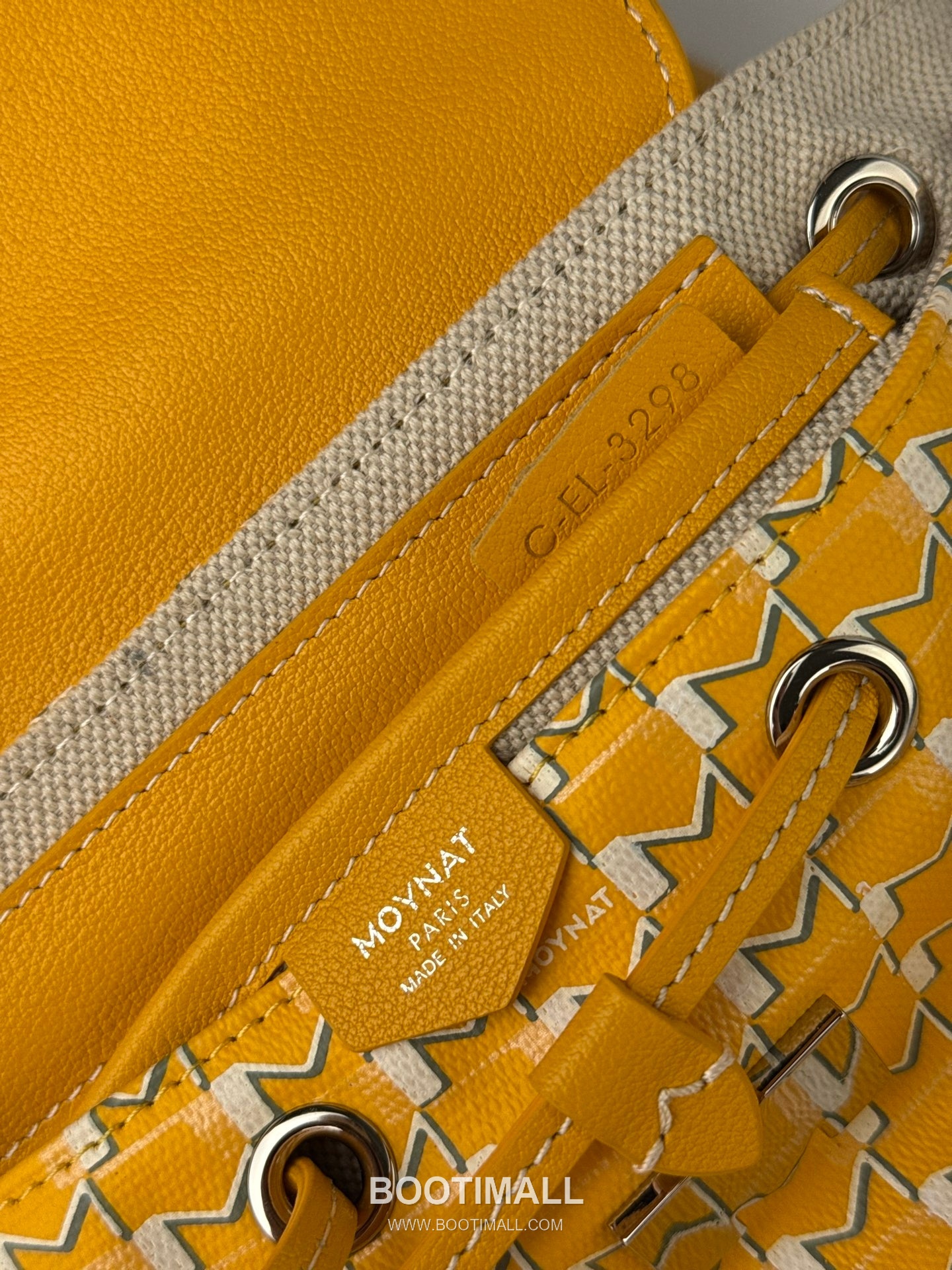 MOYNAT Mini Backpack 모이나 미니 백팩 25.5cm 10