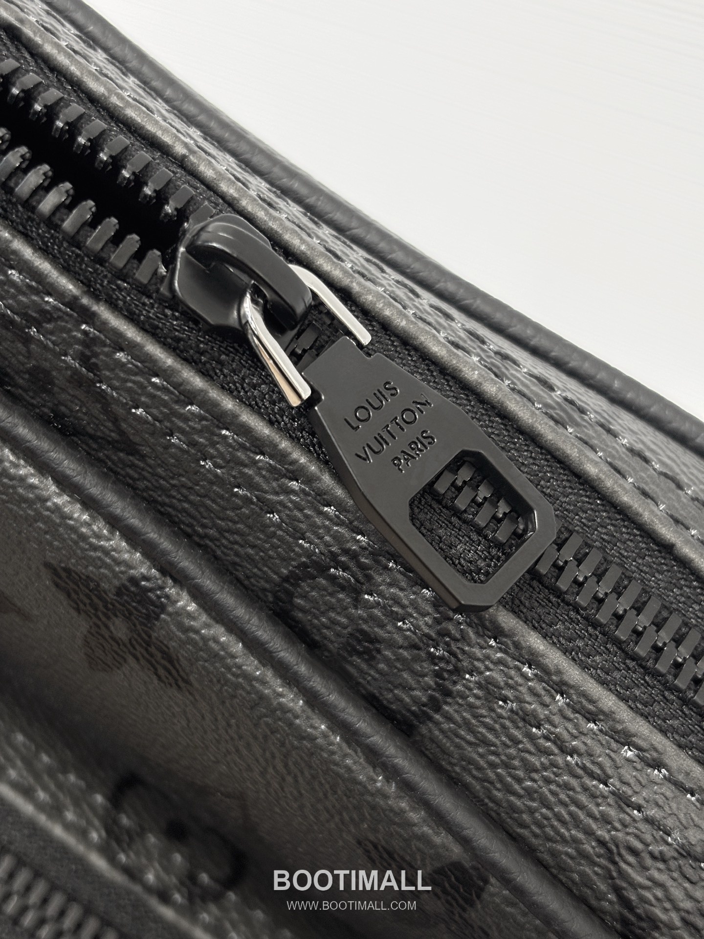 Louis Vuitton Nil Monogram Midnight Coated Canvas Black Crossbody Bag 루이비통 닐 모노그램 미드나이트 코팅 캔버스 블랙 크로스백 25cm 8