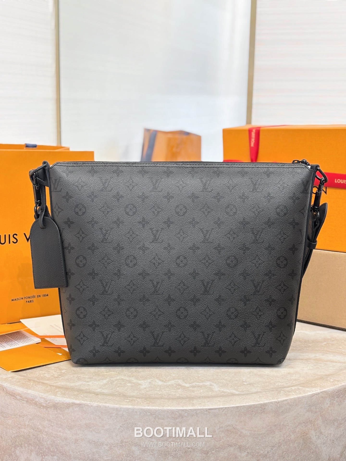 Louis Vuitton Vagabond Hobo Bag Monogram Midnight Canvas M27856 루이비통 바가본드 호보백 모노그램 미드나잇 코팅 캔버스 41cm 2