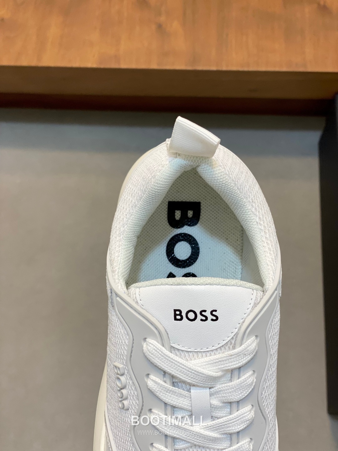 BOSS Leather Knit Runner Sneakers 휴고보스 레더 니트 러너 남성 스니커즈 화이트 블랙 7