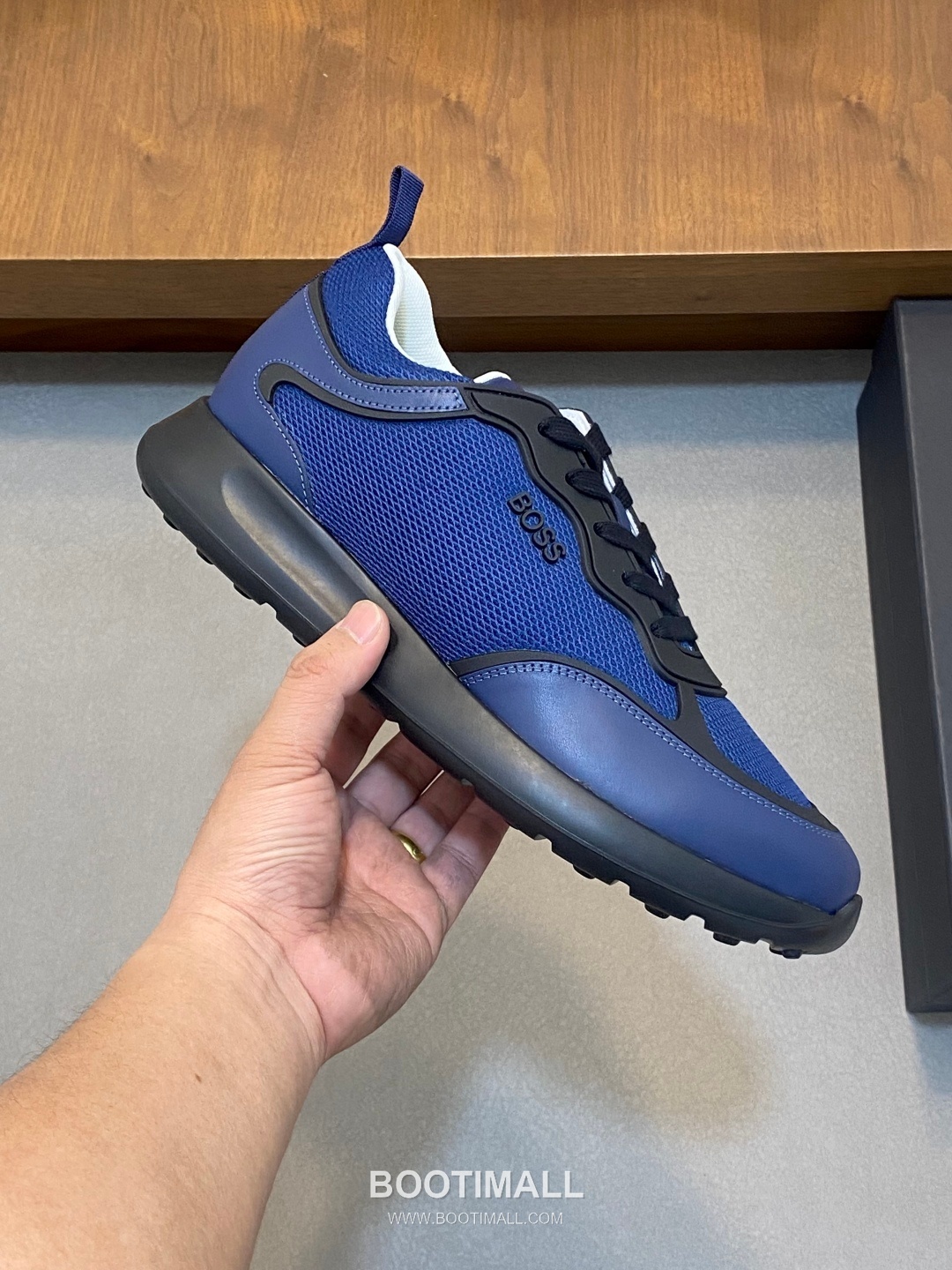 BOSS Leather Knit Runner Sneakers 휴고보스 레더 니트 러너 남성 스니커즈 화이트 블랙 4