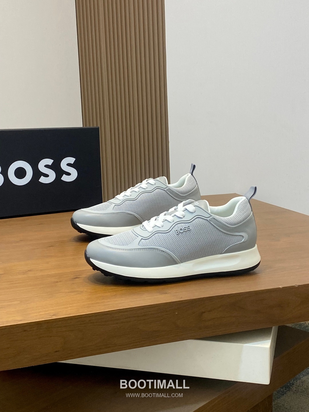 BOSS Leather Knit Runner Sneakers 휴고보스 레더 니트 러너 남성 스니커즈 화이트 블랙 3