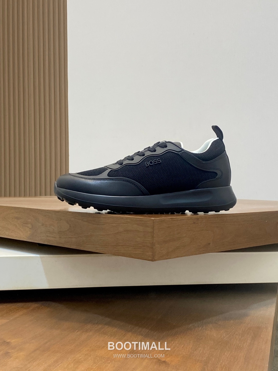 BOSS Leather Knit Runner Sneakers 휴고보스 레더 니트 러너 남성 스니커즈 화이트 블랙 2