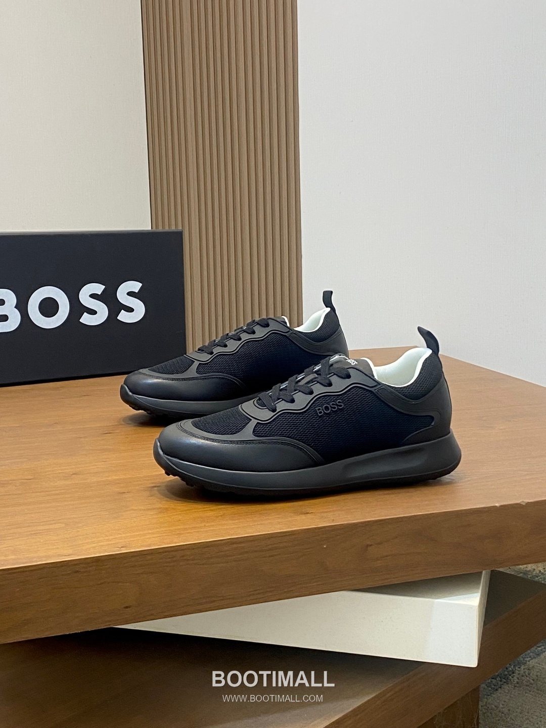 BOSS Leather Knit Runner Sneakers 휴고보스 레더 니트 러너 남성 스니커즈 화이트 블랙 3