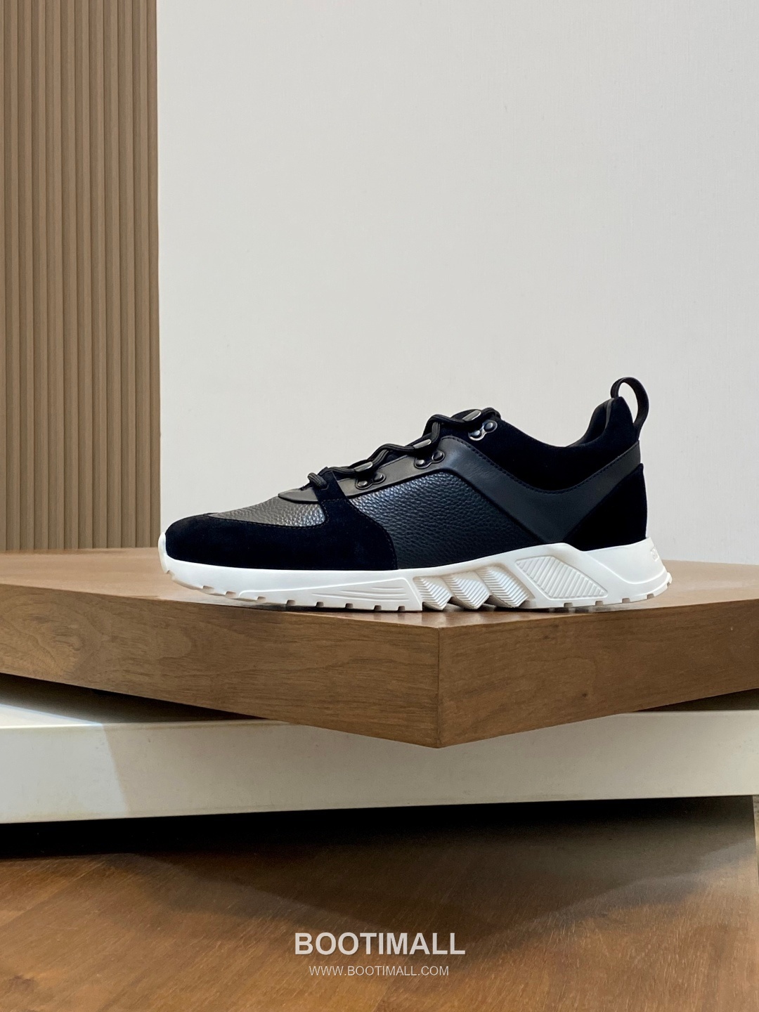 Giorgio Armani Nappa Leather Lace-Up Sneakers 조르지오 아르마니 나파 가죽 레이스업 남성 스니커즈 2