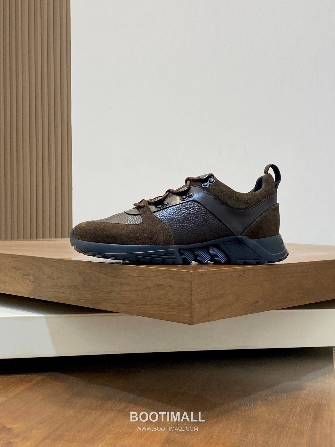 Giorgio Armani Nappa Leather Lace-Up Sneakers 조르지오 아르마니 나파 가죽 레이스업 남성 스니커즈 2