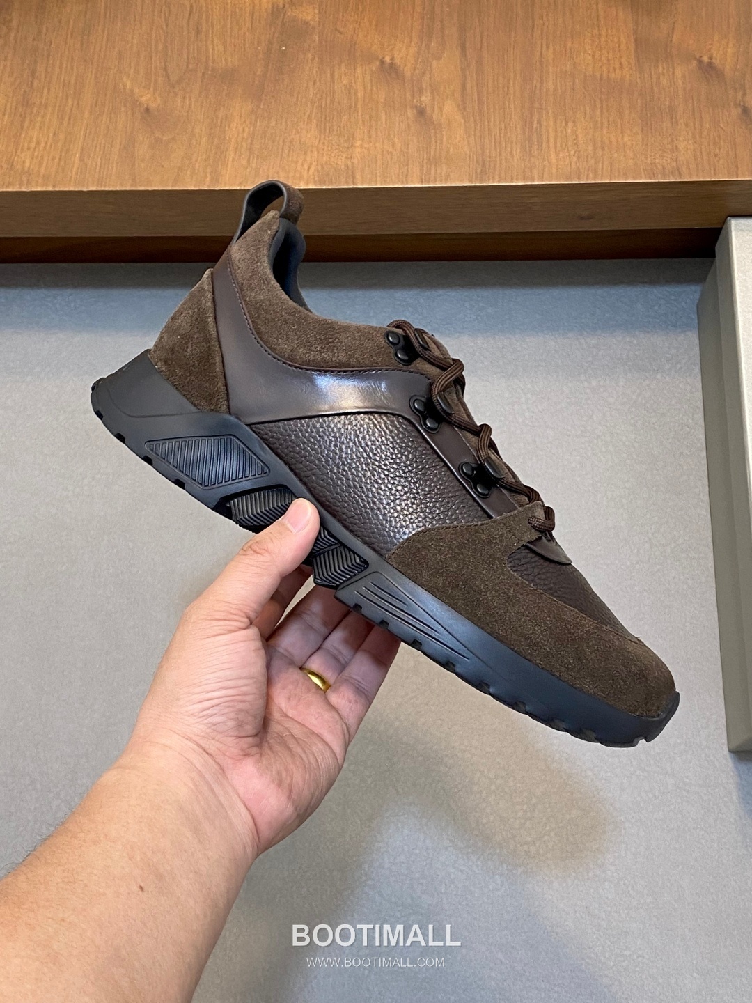 Giorgio Armani Nappa Leather Lace-Up Sneakers 조르지오 아르마니 나파 가죽 레이스업 남성 스니커즈 4