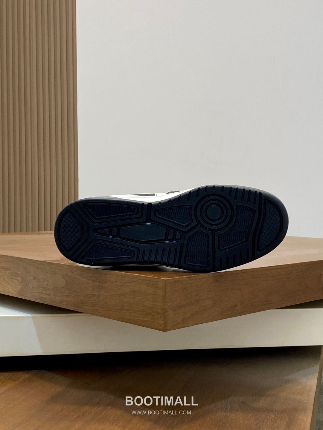 Louis Vuitton LV Trainer Low Sneakers 루이비통 LV 트레이너 로우 남성 스니커즈 9