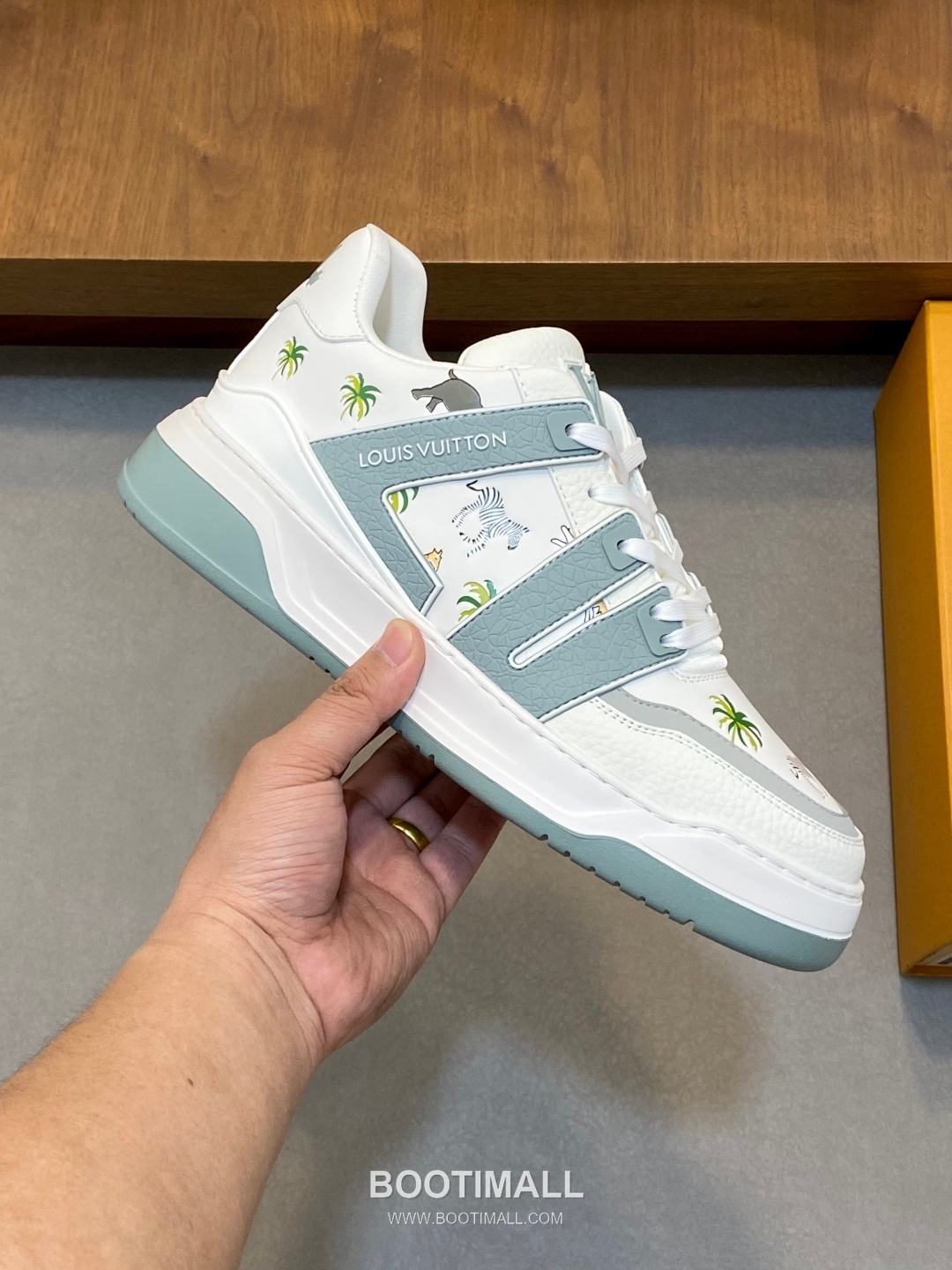 Louis Vuitton LV Trainer Low Sneakers 루이비통 LV 트레이너 로우 남성 스니커즈 4