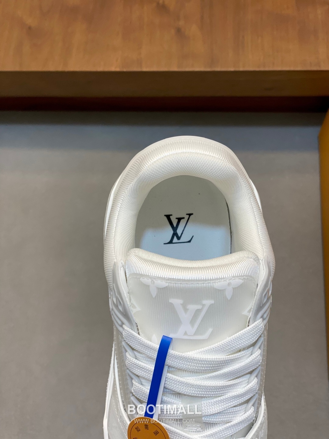 Louis Vuitton LV Trainer Patent Leather Monogram Sneakers 루이비통 LV 트레이너 페이턴트 모노그램 남녀공용 스니커즈 7