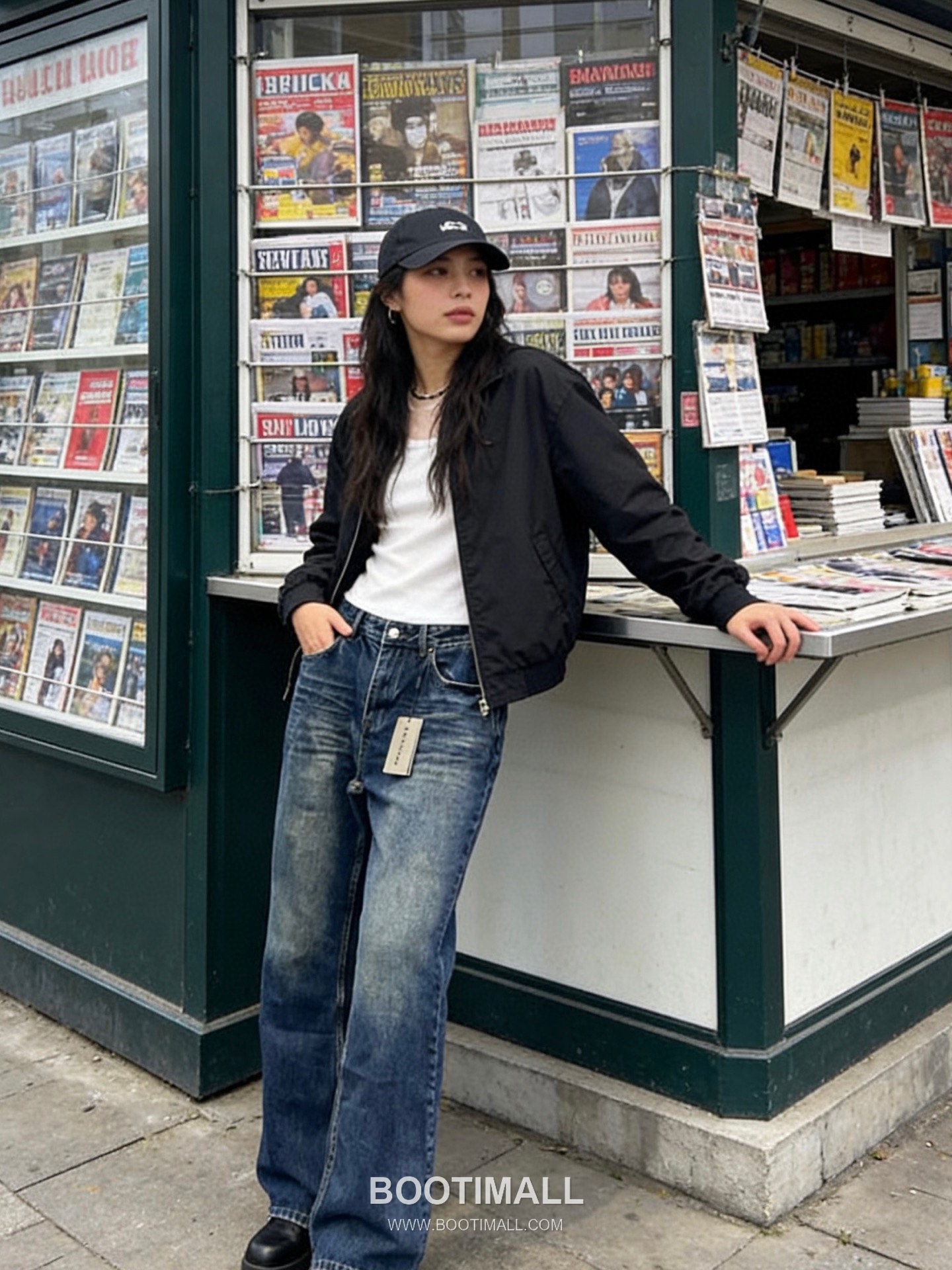 Balenciaga Washed Denim Bootcut Jeans 발렌시아가 워시드 데님 부츠컷 진 4