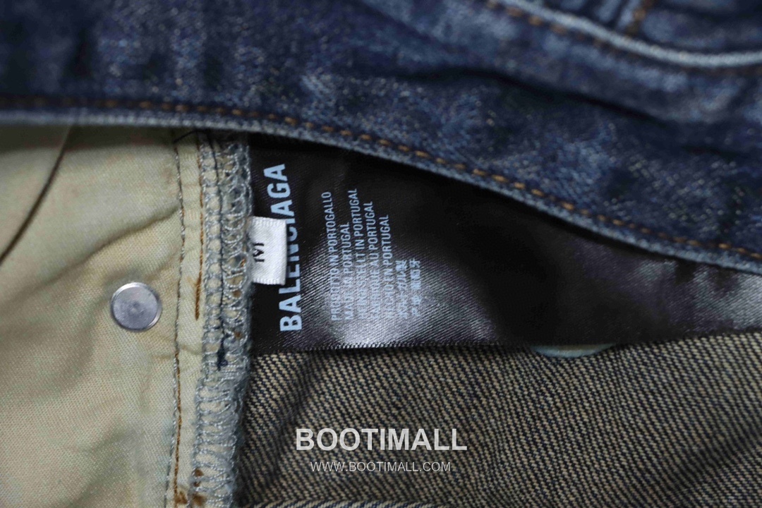 Balenciaga Washed Denim Bootcut Jeans 발렌시아가 워시드 데님 부츠컷 진 18