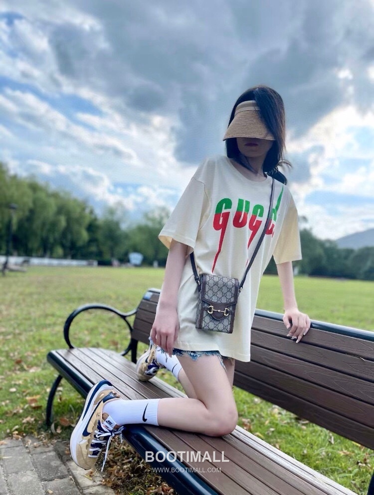 Gucci Lightning Graphic Heavy Cotton Oversized Short Sleeve T-Shirt 구찌 라이트닝 그래픽 헤비 코튼 오버핏 반팔 티셔츠 3