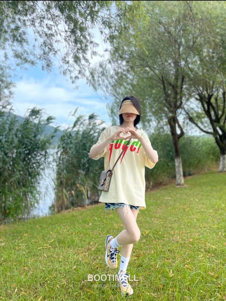 Gucci Lightning Graphic Heavy Cotton Oversized Short Sleeve T-Shirt 구찌 라이트닝 그래픽 헤비 코튼 오버핏 반팔 티셔츠 6