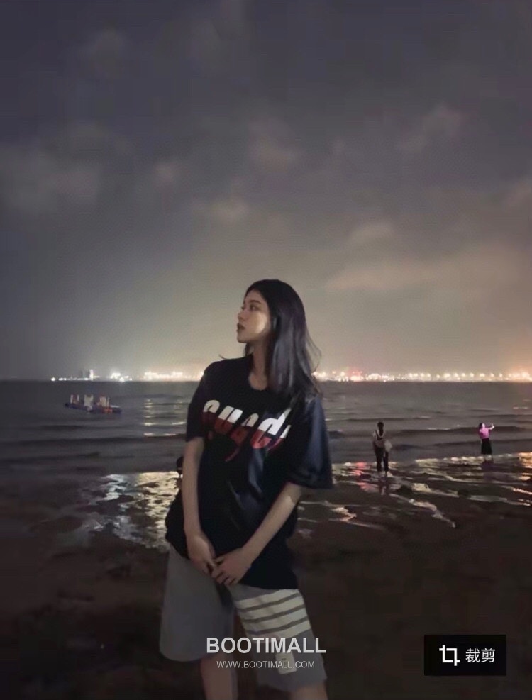 Gucci Lightning Graphic Heavy Cotton Oversized Short Sleeve T-Shirt 구찌 라이트닝 그래픽 헤비 코튼 오버핏 반팔 티셔츠 2