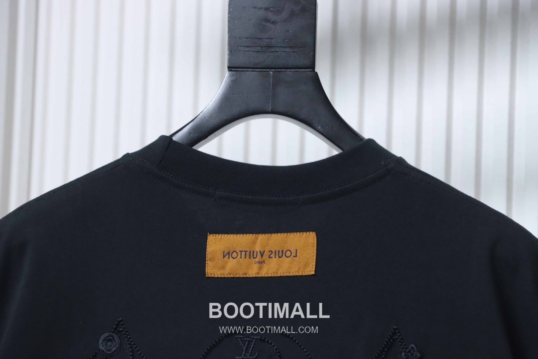 Louis Vuitton Monogram Flower Embroidered Heavy Cotton Short Sleeve T-Shirt 루이비통 모노그램 플라워 자수 헤비 코튼 반팔 티셔츠 12