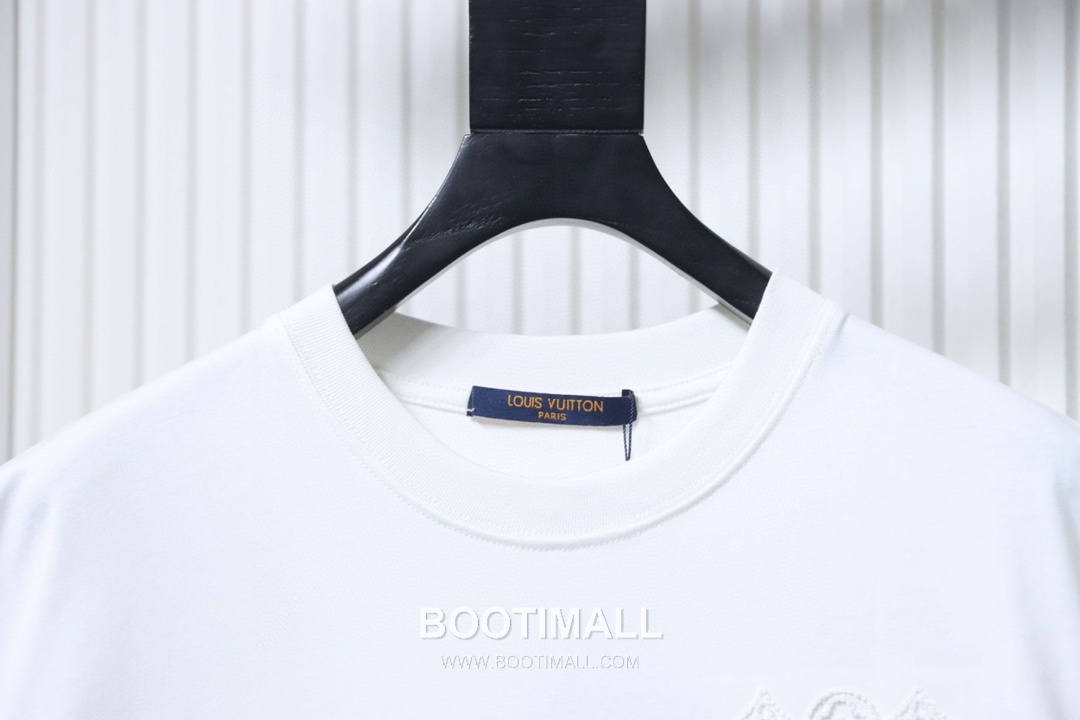 Louis Vuitton Monogram Flower Embroidered Heavy Cotton Short Sleeve T-Shirt 루이비통 모노그램 플라워 자수 헤비 코튼 반팔 티셔츠 10