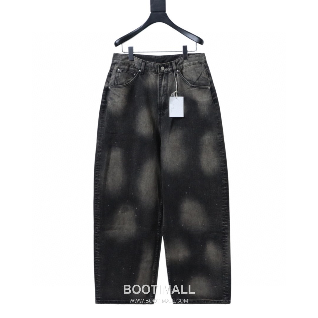 ANCELLM Washed Paint Splatter Tapered Denim Jeans 앤셀름 워시드 페인트 스플래터 테이퍼드 데님 진 1