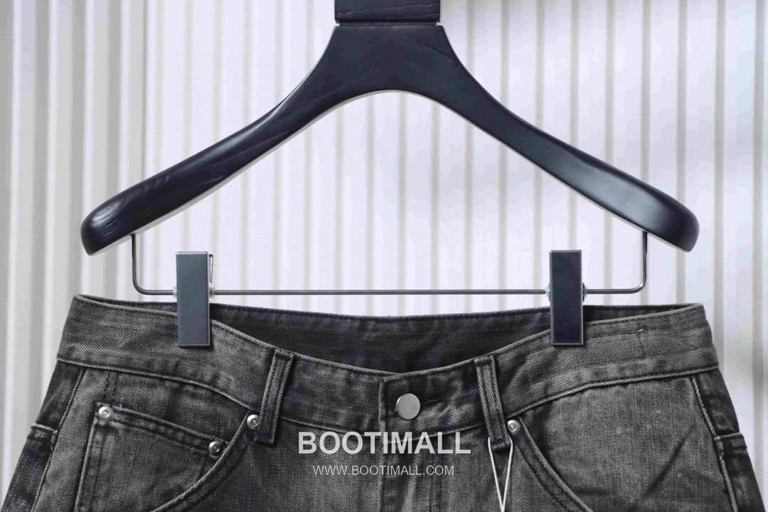 ANCELLM Washed Paint Splatter Tapered Denim Jeans 앤셀름 워시드 페인트 스플래터 테이퍼드 데님 진 5