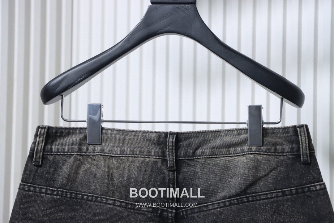 ANCELLM Washed Paint Splatter Tapered Denim Jeans 앤셀름 워시드 페인트 스플래터 테이퍼드 데님 진 6