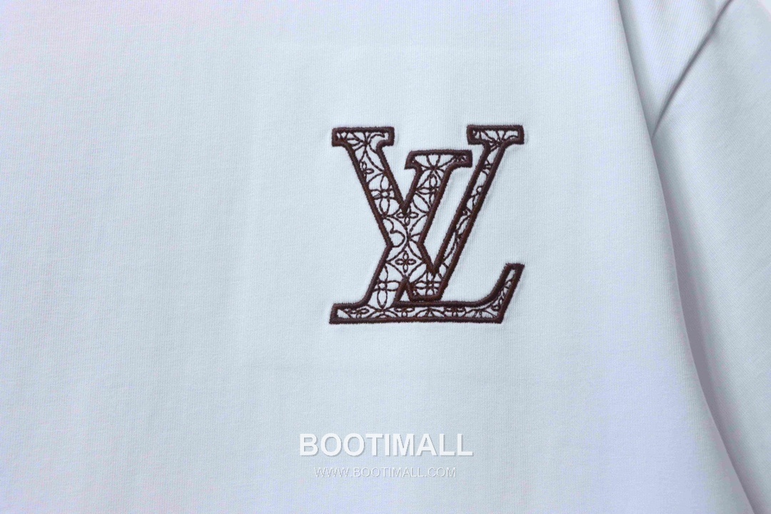 Louis Vuitton Crown Embroidered Heavy Cotton Short Sleeve T-Shirt 루이비통 크라운 자수 헤비 코튼 반팔 티셔츠 7