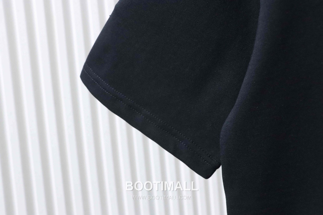 Louis Vuitton Crown Embroidered Heavy Cotton Short Sleeve T-Shirt 루이비통 크라운 자수 헤비 코튼 반팔 티셔츠 15