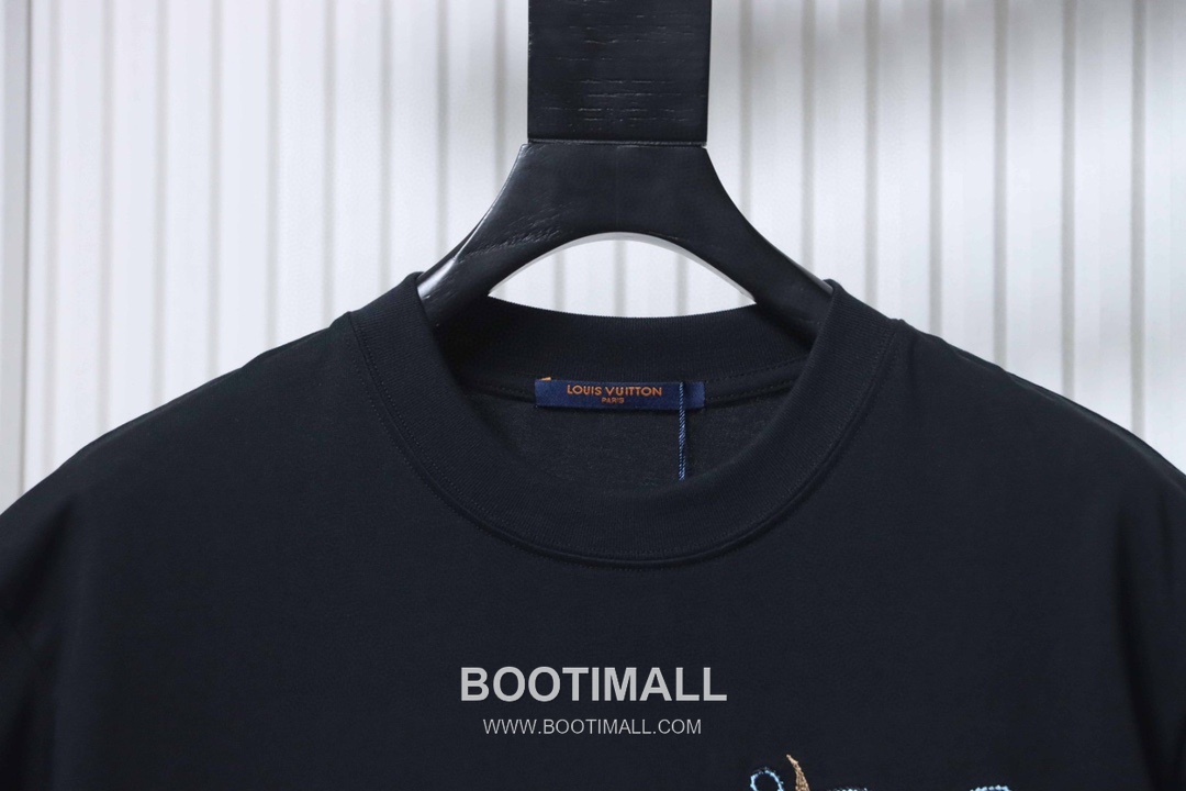 Louis Vuitton Crown Embroidered Heavy Cotton Oversized Short Sleeve T-Shirt 루이비통 크라운 자수 헤비 코튼 오버핏 반팔 티셔츠 11