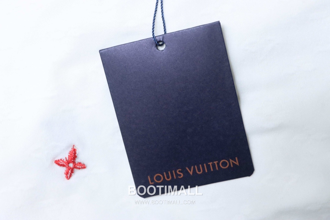 Louis Vuitton Monogram Allover Embroidered Logo Heavy Cotton Oversized Short Sleeve T-Shirt 루이비통 모노그램 올오버 자수 로고 헤비 코튼 오버핏 반팔 티셔츠 15