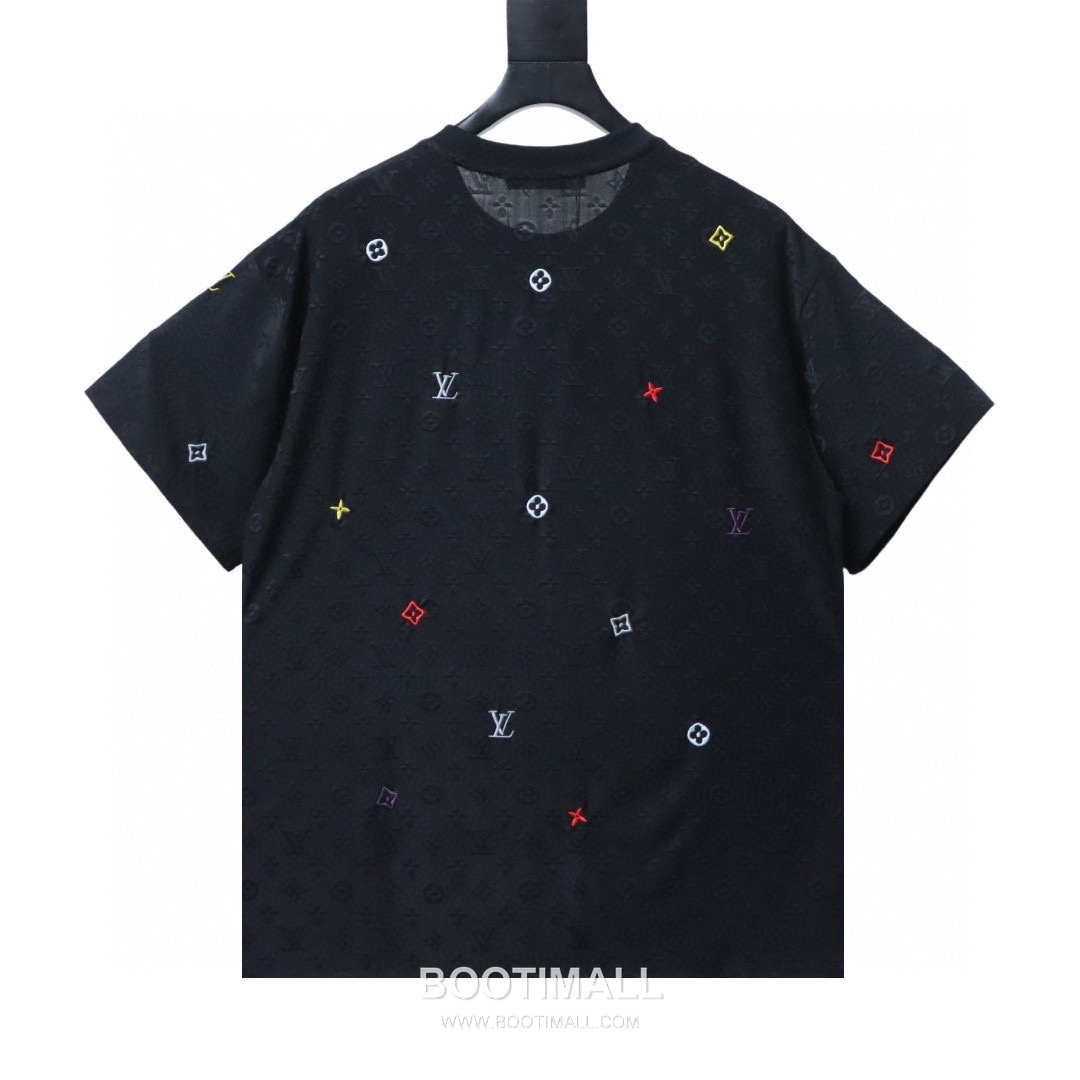 Louis Vuitton Monogram Allover Embroidered Logo Heavy Cotton Oversized Short Sleeve T-Shirt 루이비통 모노그램 올오버 자수 로고 헤비 코튼 오버핏 반팔 티셔츠 4