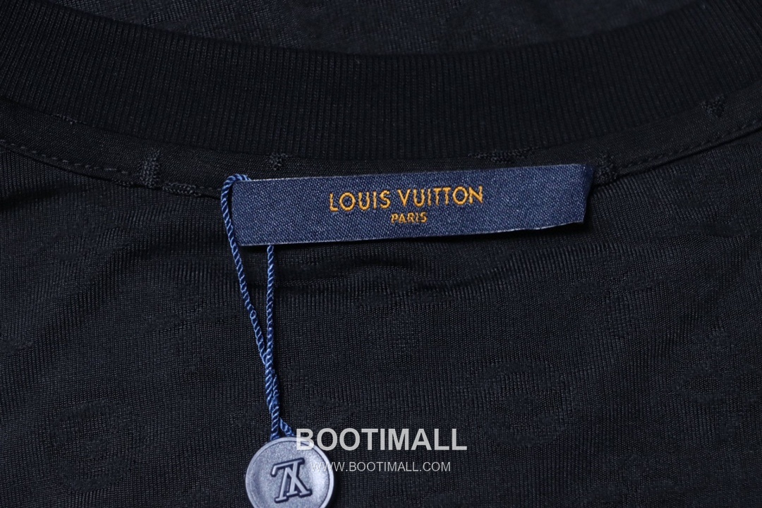 Louis Vuitton Monogram Allover Embroidered Logo Heavy Cotton Oversized Short Sleeve T-Shirt 루이비통 모노그램 올오버 자수 로고 헤비 코튼 오버핏 반팔 티셔츠 12