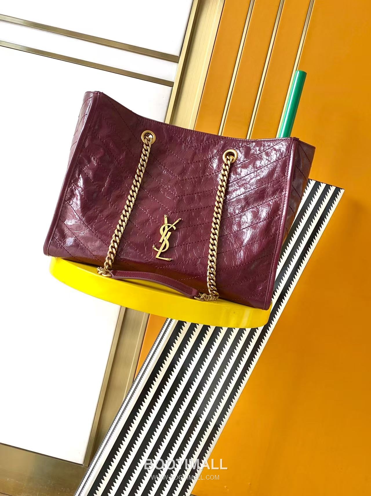 Saint Laurent Niki Large Shopping Bag Crinkled Oiled Leather 871151 생로랑 니키 라지 쇼핑백 크링클 오일드 레더 33cm 1