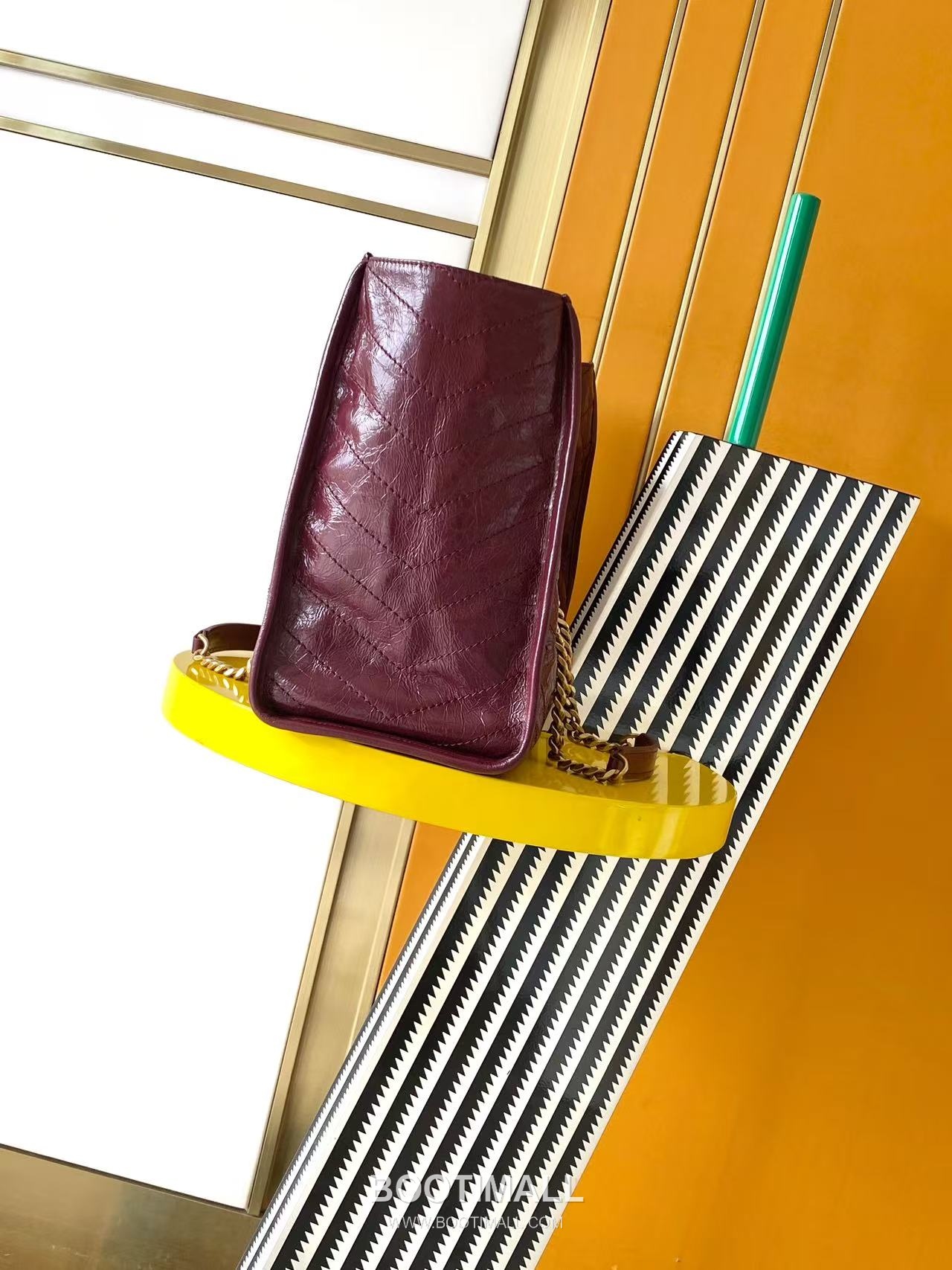 Saint Laurent Niki Large Shopping Bag Crinkled Oiled Leather 871151 생로랑 니키 라지 쇼핑백 크링클 오일드 레더 33cm 2