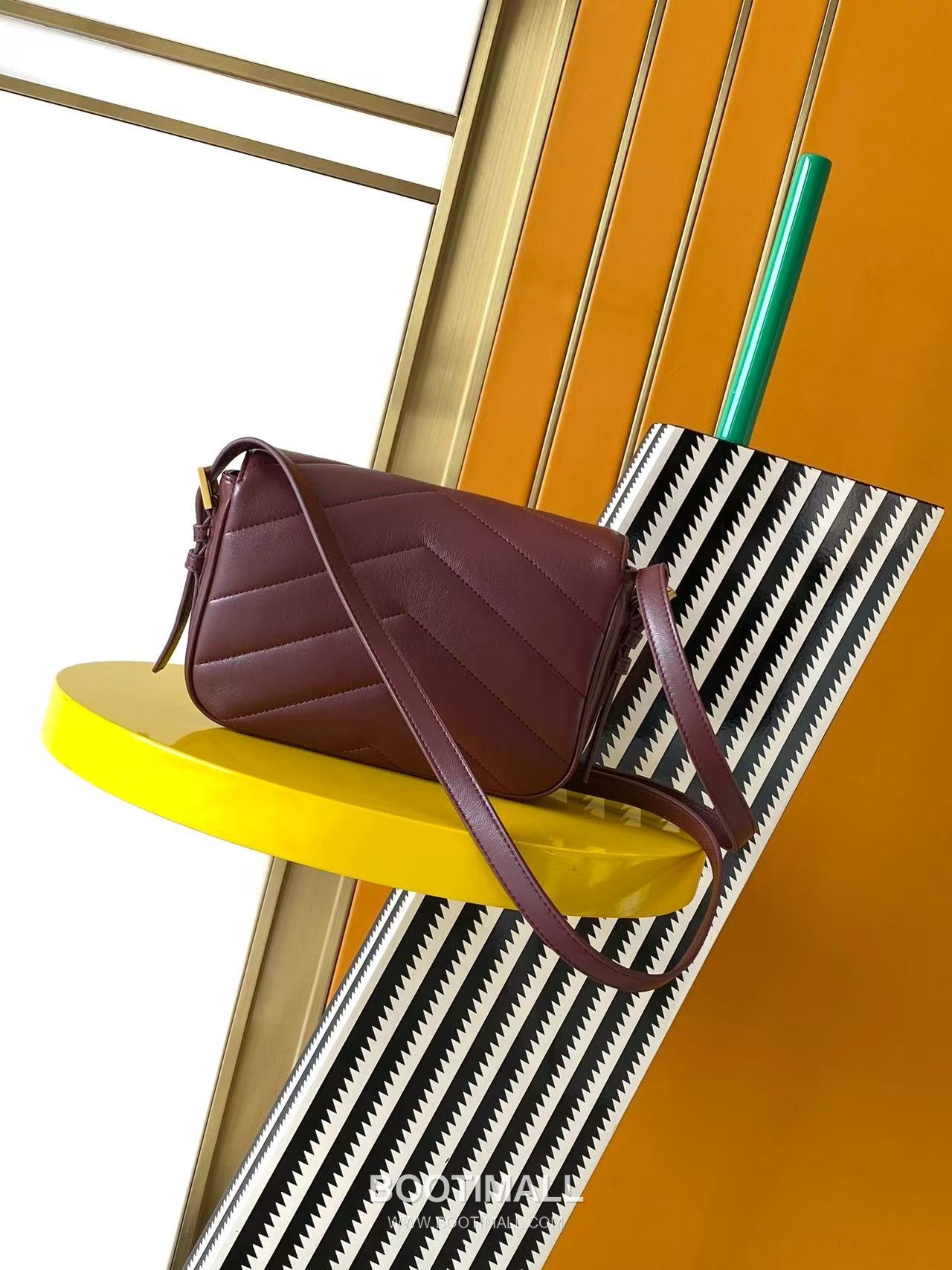 Saint Laurent LouLou Small Bag Quilted Lambskin Leather 873156 생로랑 루루 스몰 숄더백 퀼팅 램스킨 가죽 20cm 3