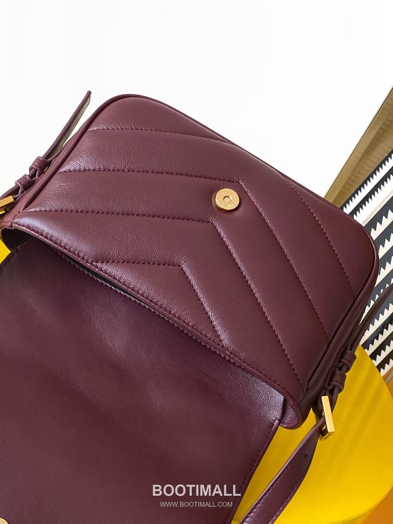 Saint Laurent LouLou Small Bag Quilted Lambskin Leather 873156 생로랑 루루 스몰 숄더백 퀼팅 램스킨 가죽 20cm 7