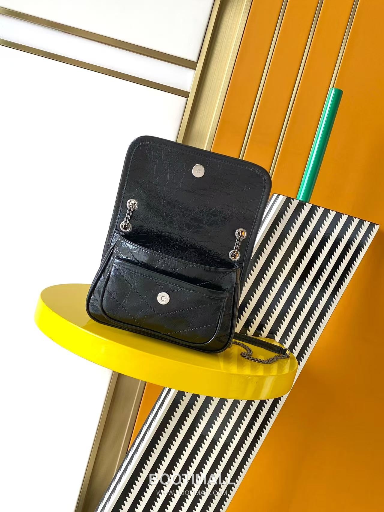 Saint Laurent Niki Small Chain Bag Crinkled Oiled Leather 846087 생로랑 니키 스몰 체인백 크링클 오일드 레더 18cm 5