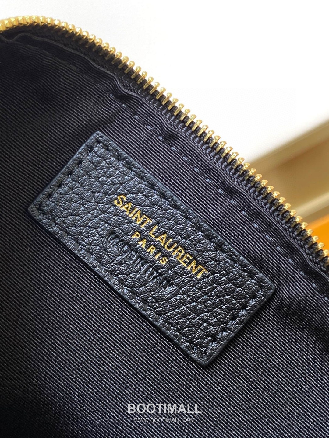 Saint Laurent Le 5 à 7 Hobo Bag Grained Calfskin Leather 793088 생로랑 르 5 아 7 호보백 그레인 카프스킨 가죽 31.5cm 9