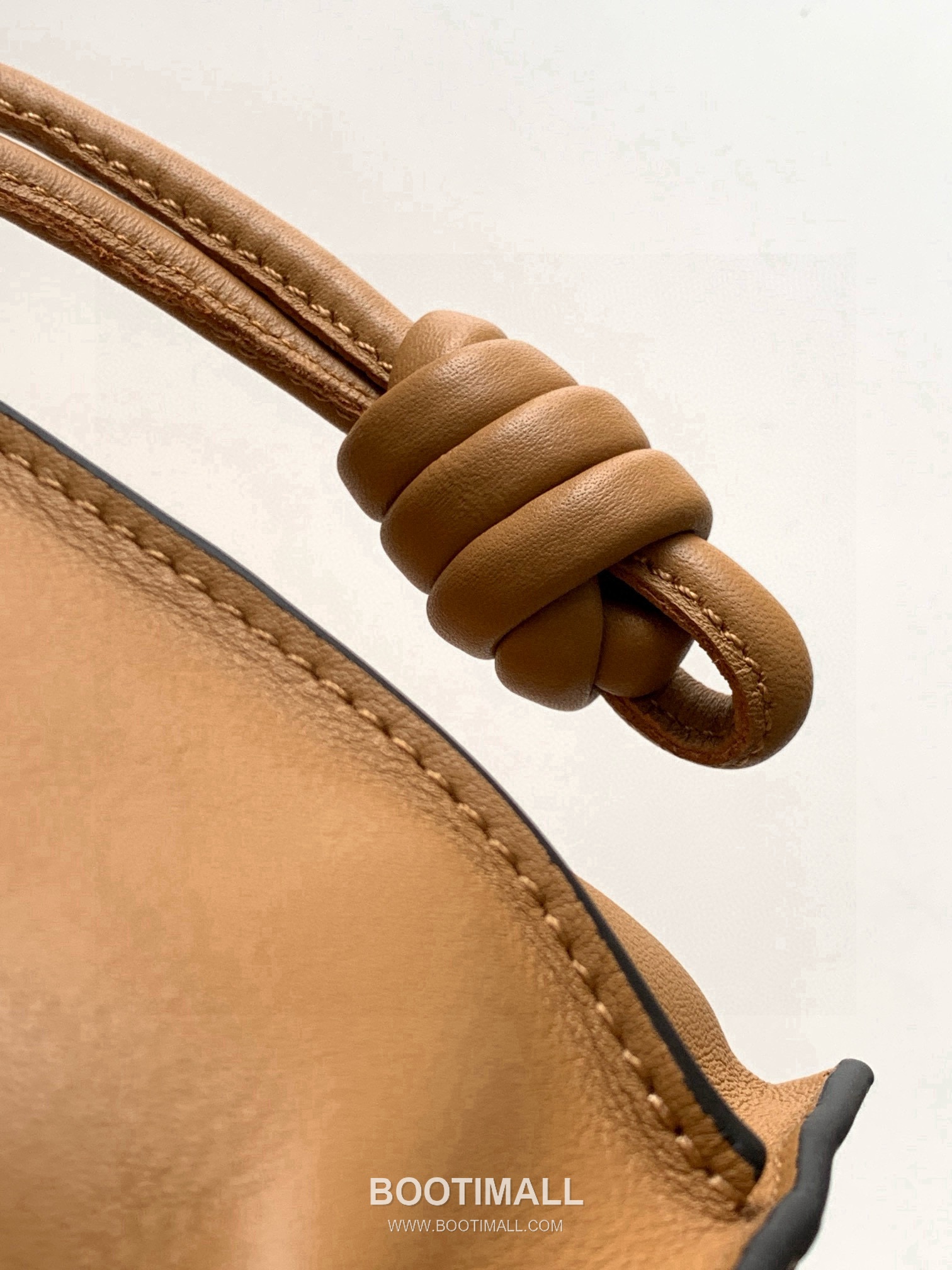 Loewe Flamenco Knot Clutch Bag Nappa Calfskin 9043 로에베 플라멩코 노트 클러치백 나파 카프스킨 30cm 6