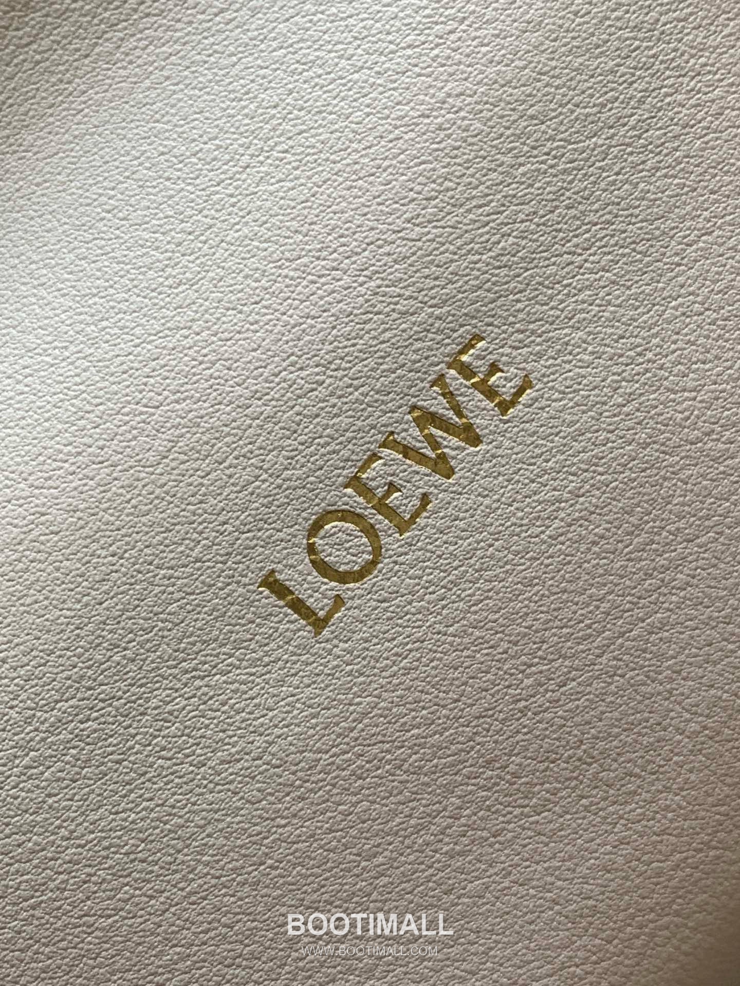 Loewe Flamenco Knot Clutch Bag Nappa Calfskin 9043 로에베 플라멩코 노트 클러치백 나파 카프스킨 30cm 5