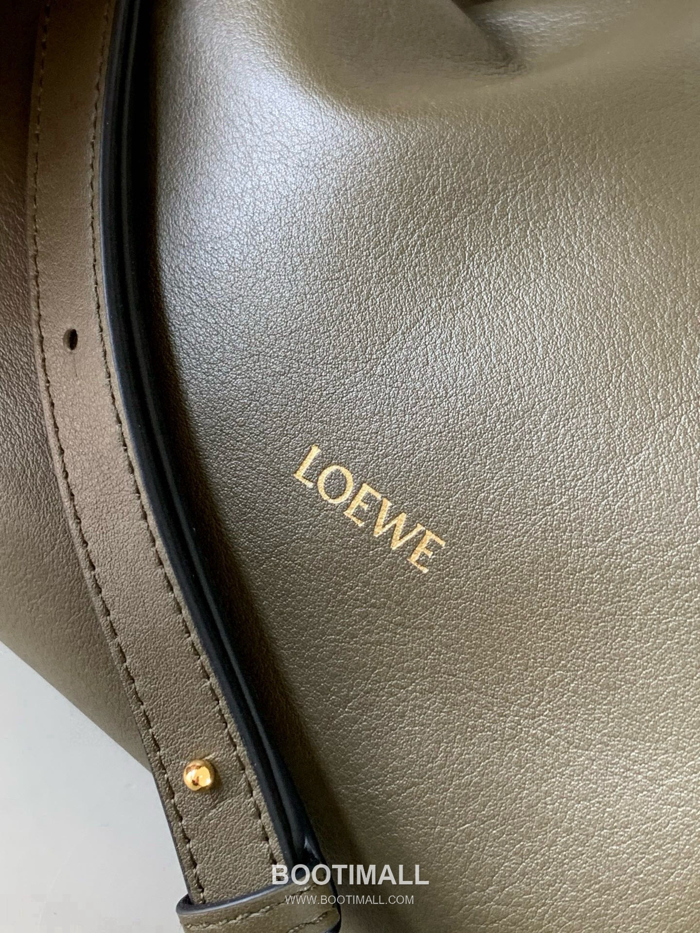 Loewe Flamenco Knot Clutch Bag Nappa Calfskin 9043 로에베 플라멩코 노트 클러치백 나파 카프스킨 30cm 5