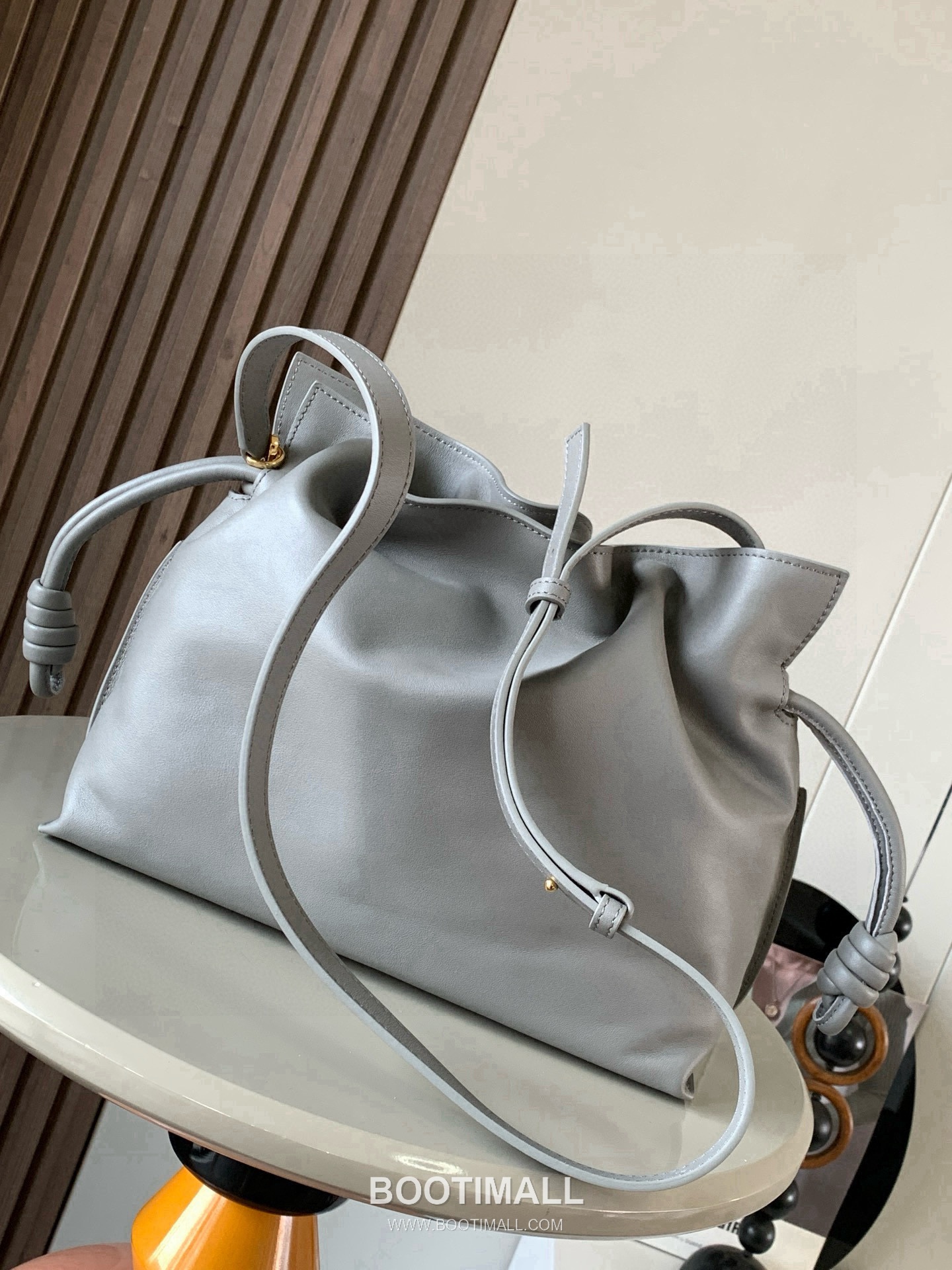 Loewe Flamenco Knot Clutch Bag Nappa Calfskin 9043 로에베 플라멩코 노트 클러치백 나파 카프스킨 30cm 4