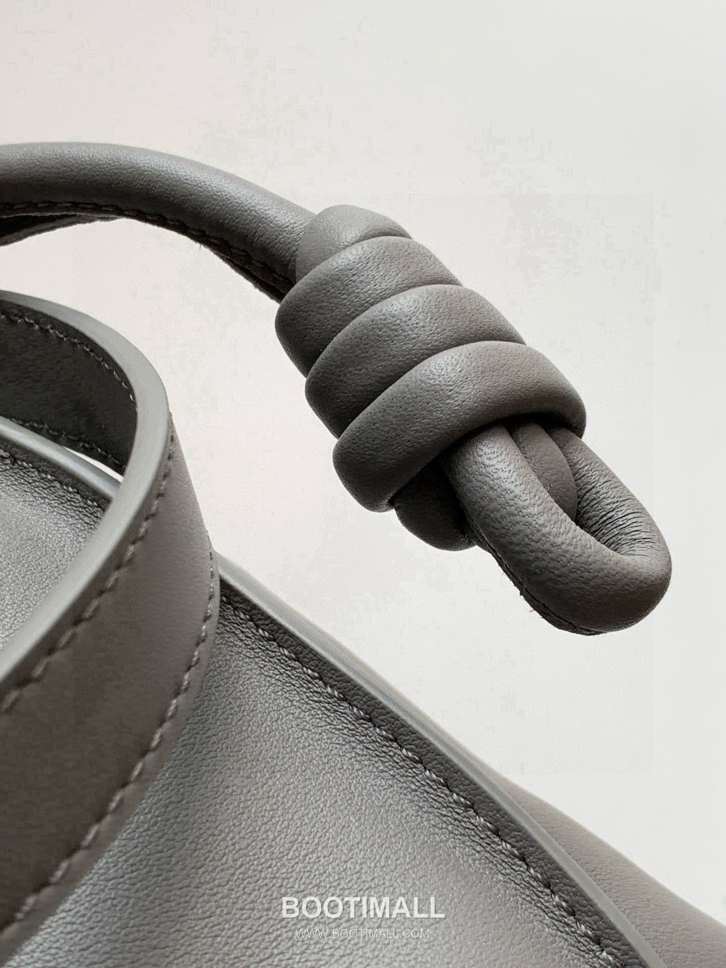 Loewe Flamenco Knot Clutch Bag Nappa Calfskin 9043 로에베 플라멩코 노트 클러치백 나파 카프스킨 30cm 6